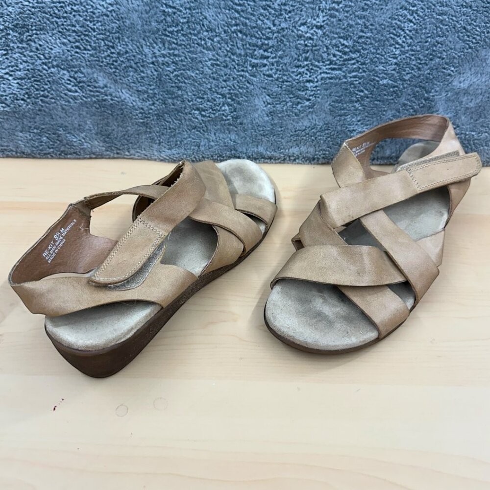 Relativity Re Kit Beige Sandals